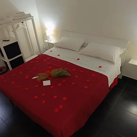 Etna's Tourist Bed & Breakfast 3*